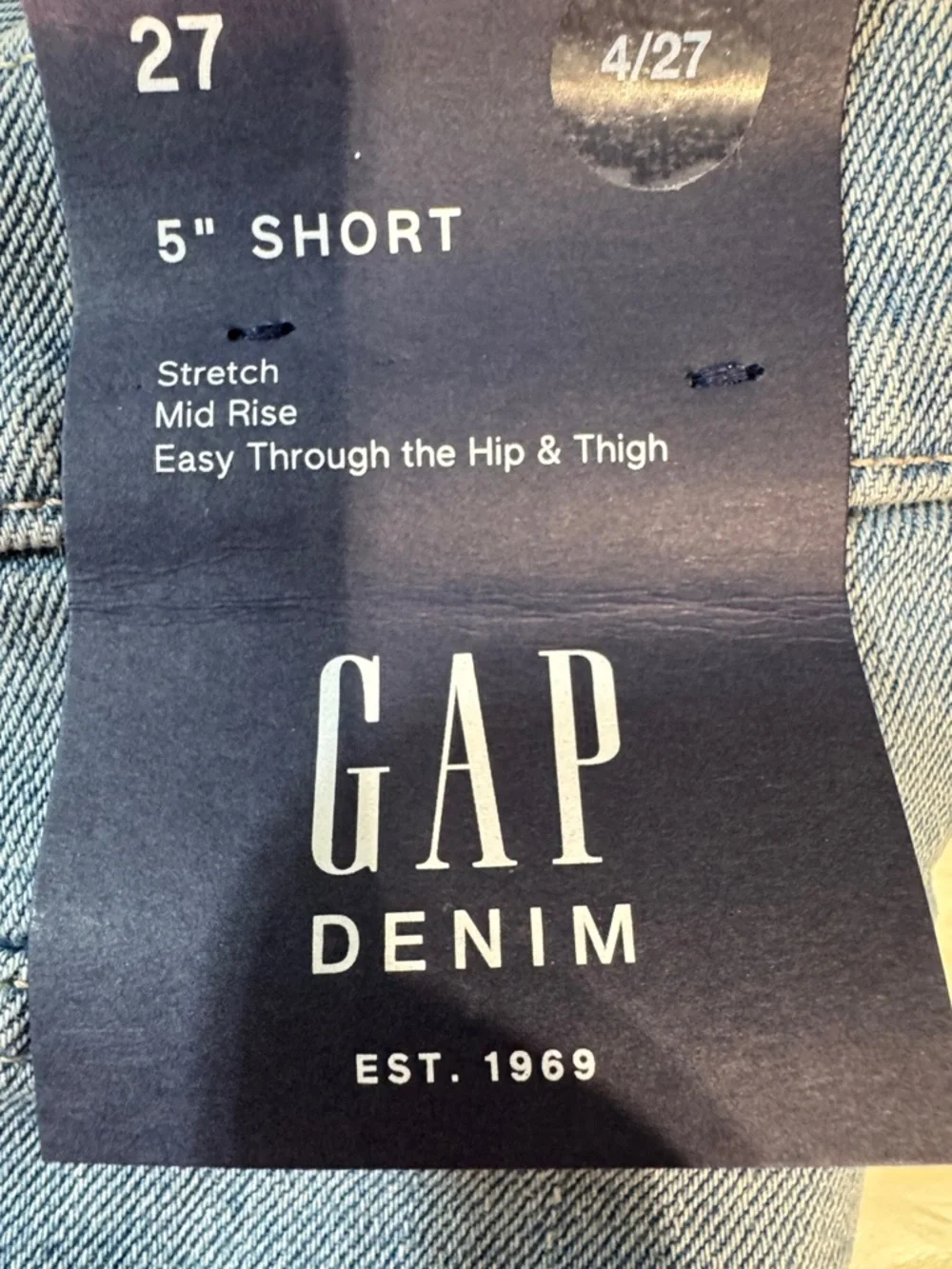 GAP Light Blue Denim Shorts with Multicolor Embroidered Trim Size 4/27